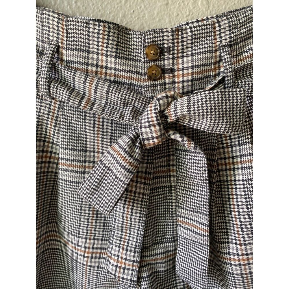 Abercrombie & Fitch High Waisted Plaid Shorts With Waist Tie - Picture 7 of 10